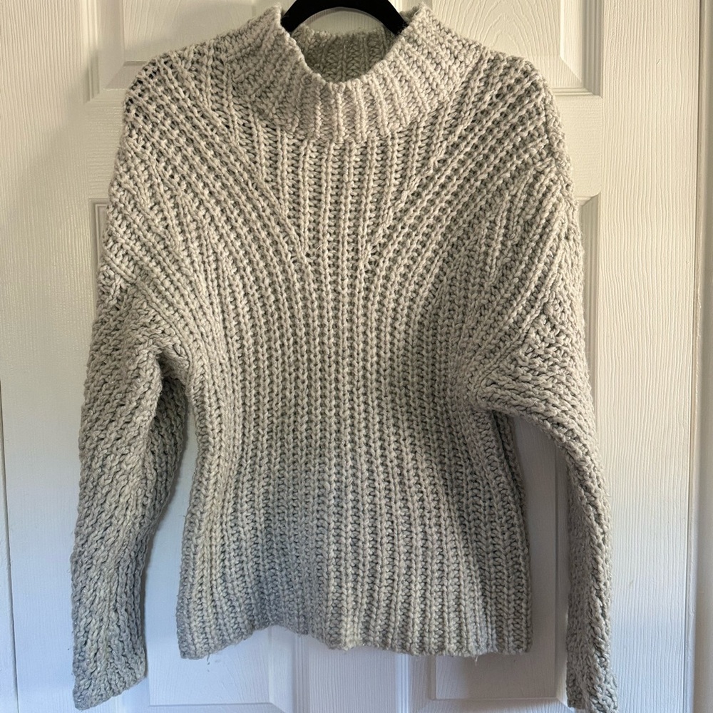 Express Women’s Chinky Knit Sweater